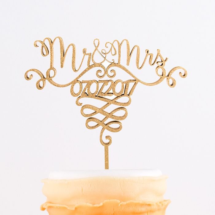 Cake Topper Mr. & Mrs. mit Eurem Datum main product photo