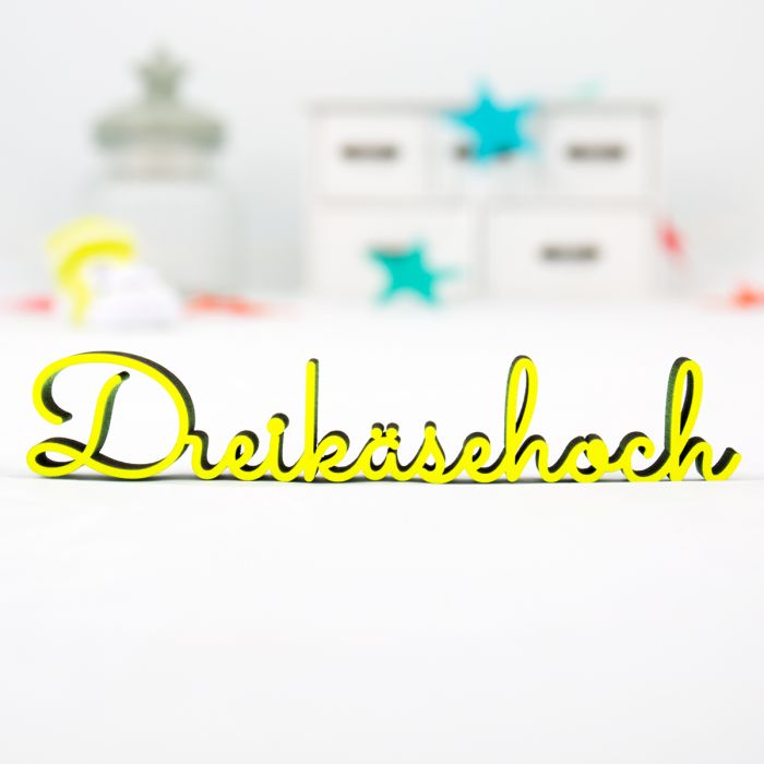 Dekoschriftzug Dreikäsehoch main product photo