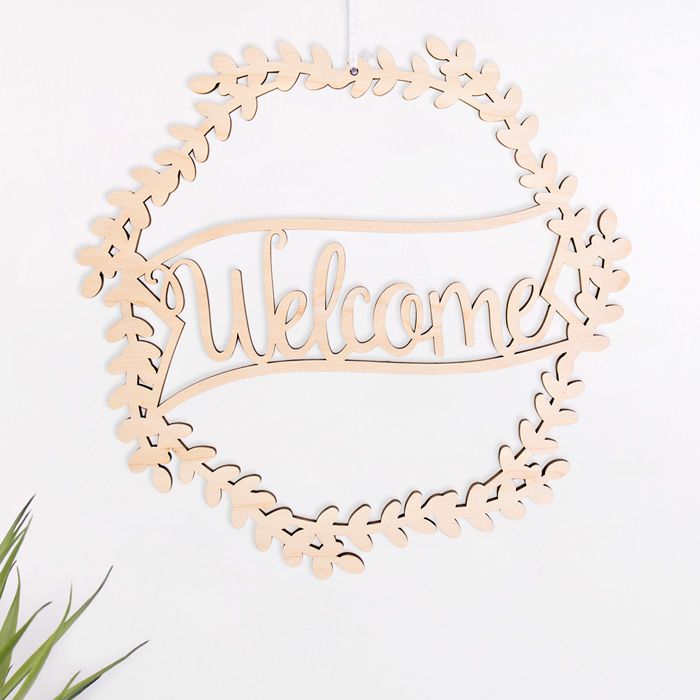 Blumenkranz "Welcome" aus Birkenholz main product photo